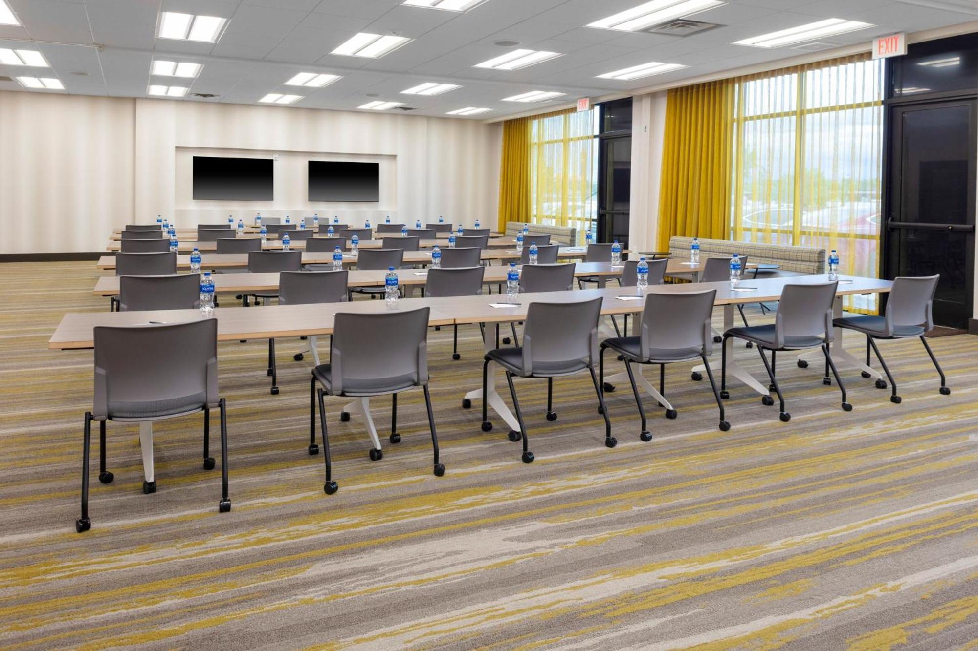 Springhill Suites By Marriott Great Falls Bagian luar foto